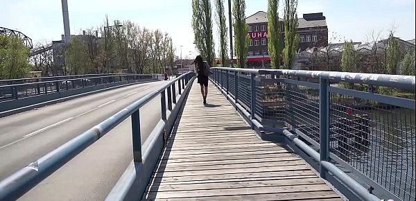 GERMAN SCOUT - ERSTE MAL ANAL FÜR MILF VALENTINA BEI STRASSEN CASTING